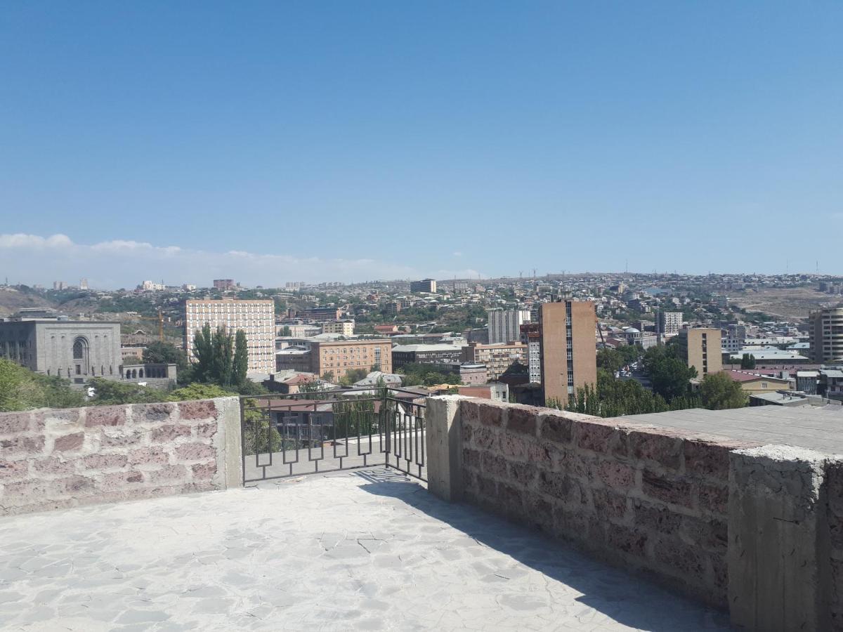 Art Guest House In Kaskad Erivan Dış mekan fotoğraf
