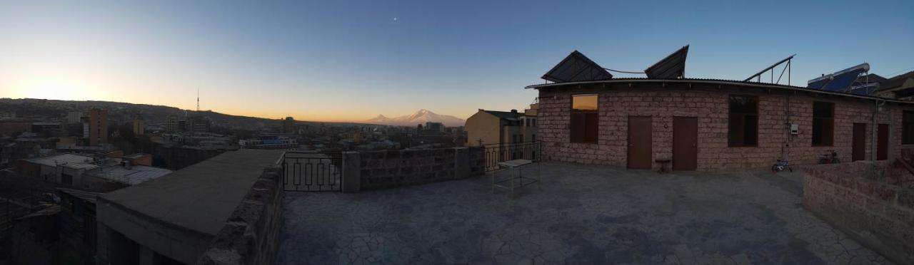 Art Guest House In Kaskad Erivan Dış mekan fotoğraf