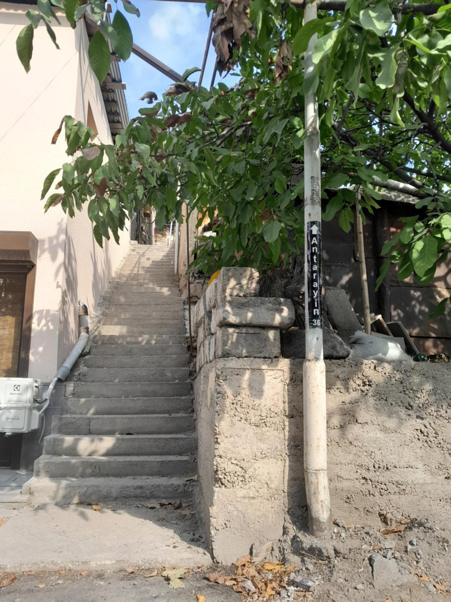 Art Guest House In Kaskad Erivan Dış mekan fotoğraf
