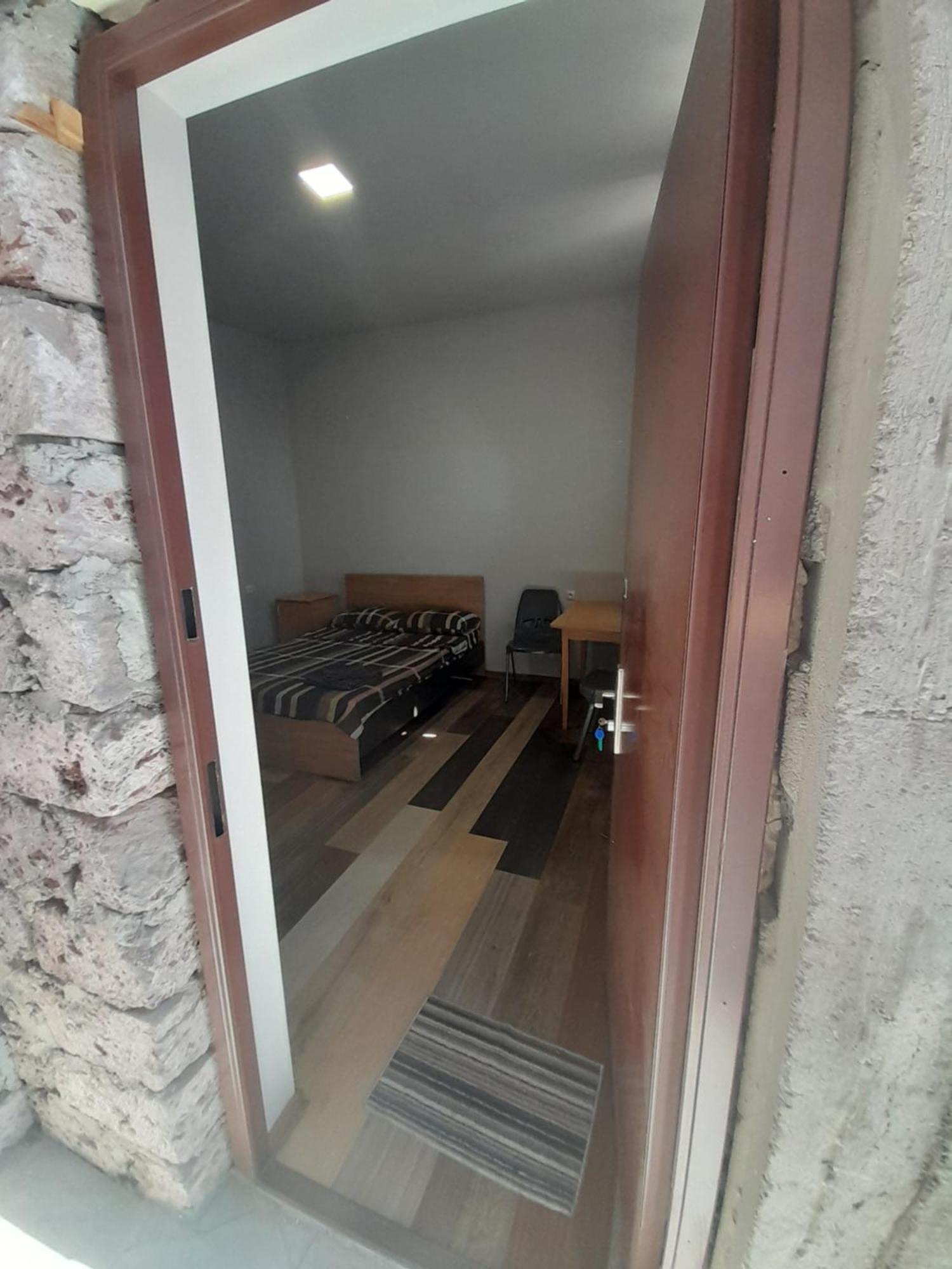 Art Guest House In Kaskad Erivan Dış mekan fotoğraf